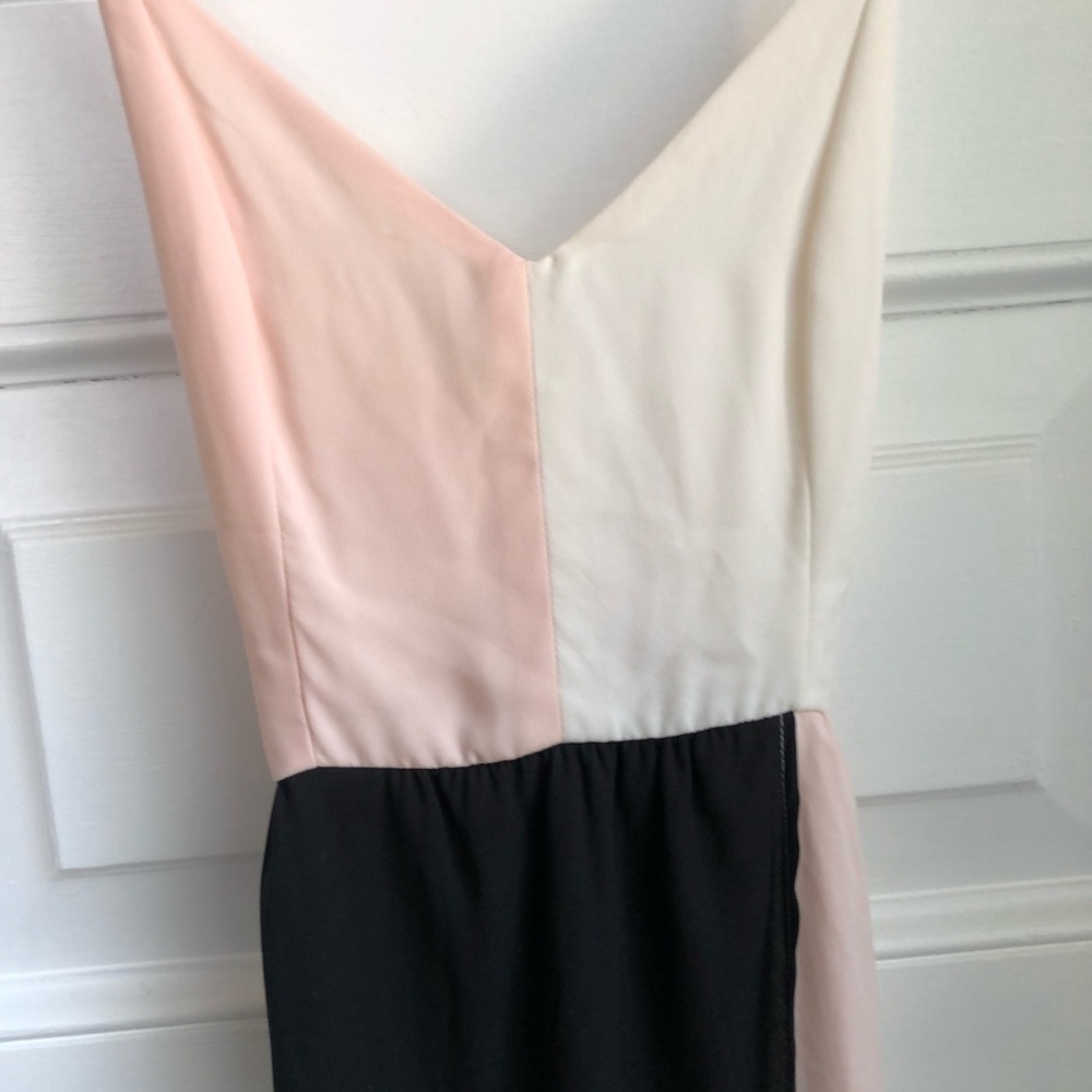 Dress - Picture 3 of 5